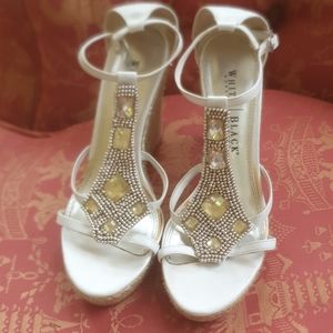 White House Black Market Wedge 9